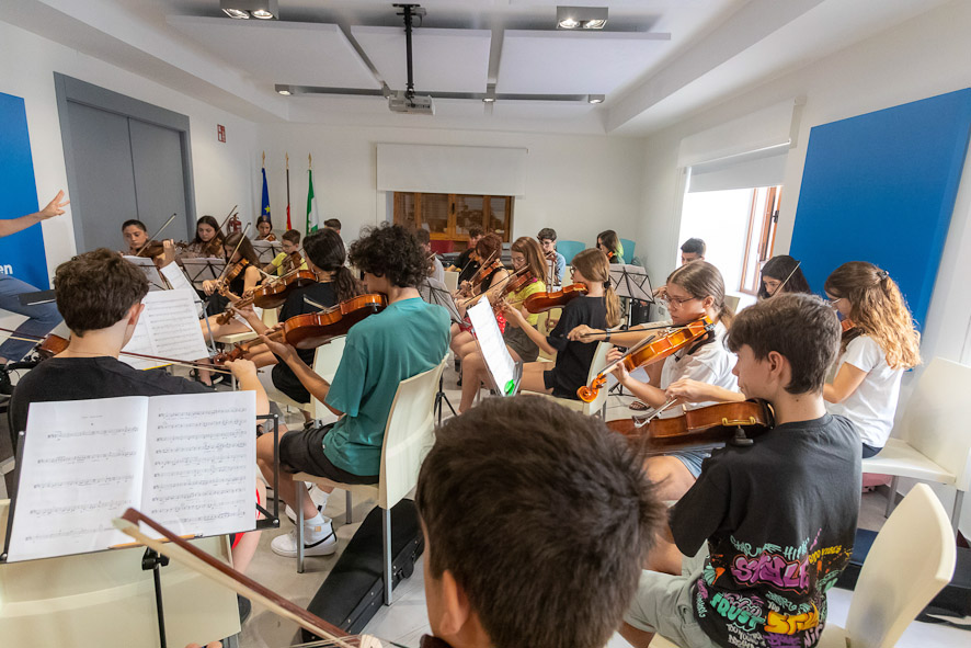 CLASES cursos dacapo 2022 joven orquesta sinfónica de granada curso de verano (6)